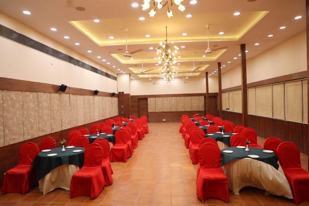 conference hall in Guna