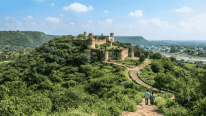 Best Time to Visit Guna: Weather Guide & Seasonal Travel Tips