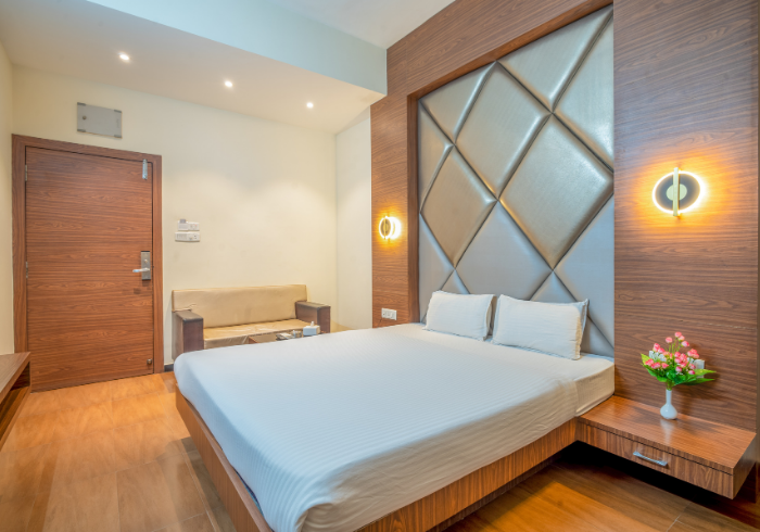 Deluxe at Hotel Varun, best hotel in Guna