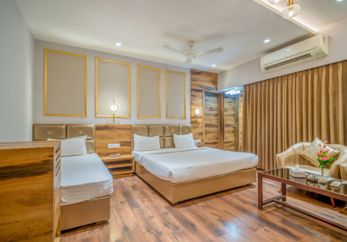 Family room near Guna Bus Stand