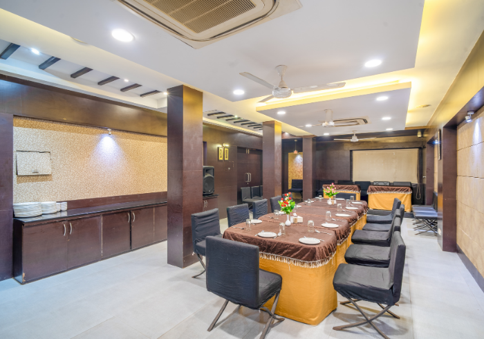 Private room at Hotel Varun, hotel in Guna Madhya Pradesh