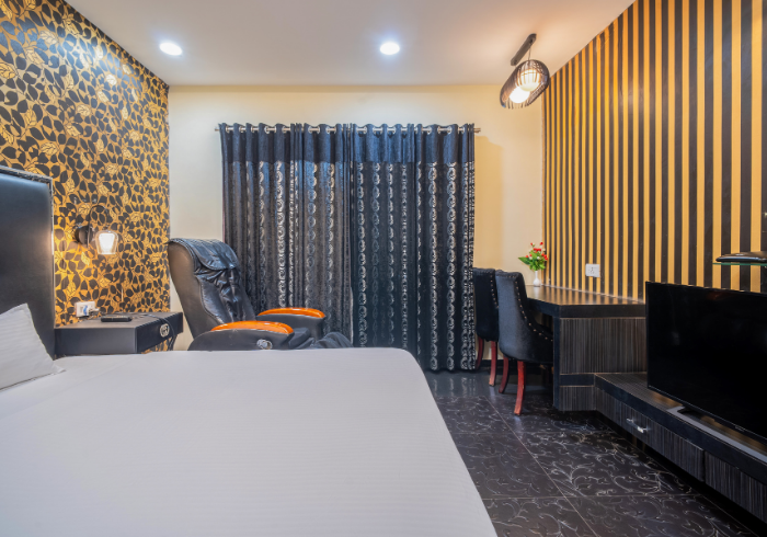 Suite massage recliner chair and king bed