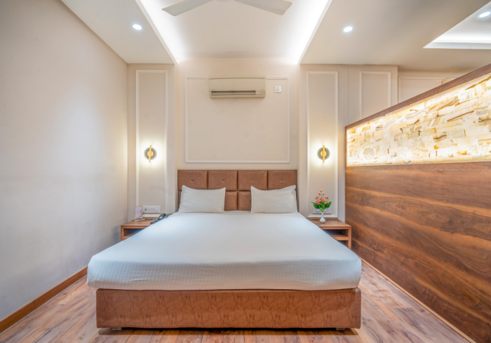 Spacious Super Deluxe room with partition wall