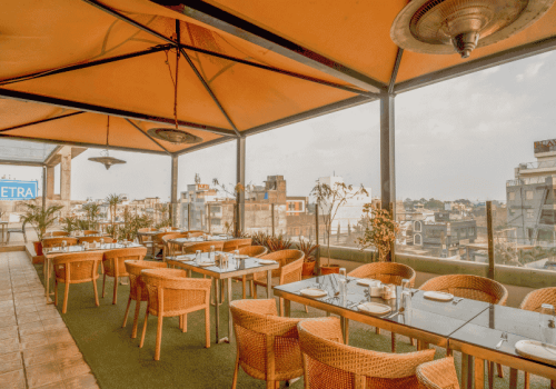 Best Restaurant in Guna - Hotel Varun