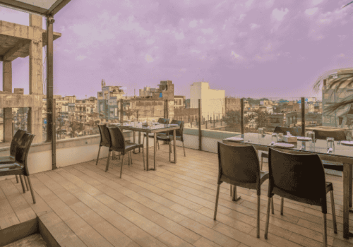 Best rooftop restaurant in Guna for family dining